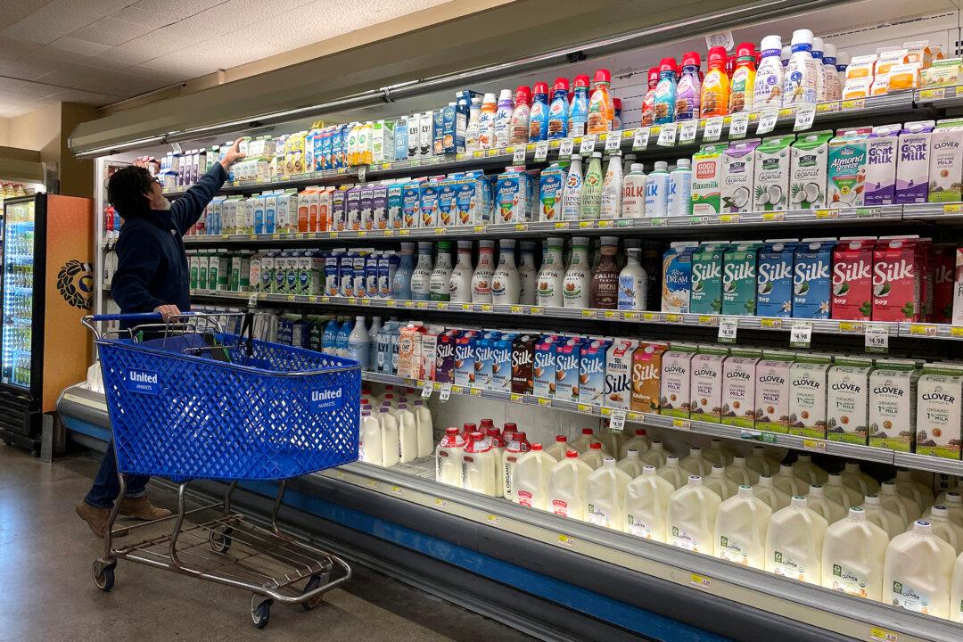 Pasteurization May Not Kill Bird Flu in Milk: Experts