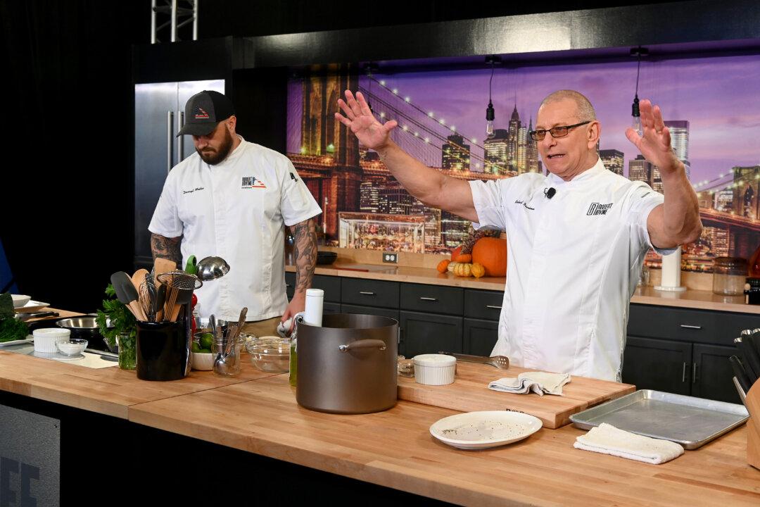 Celebrity Chefs Weigh In on California’s Minimum Wage Hike