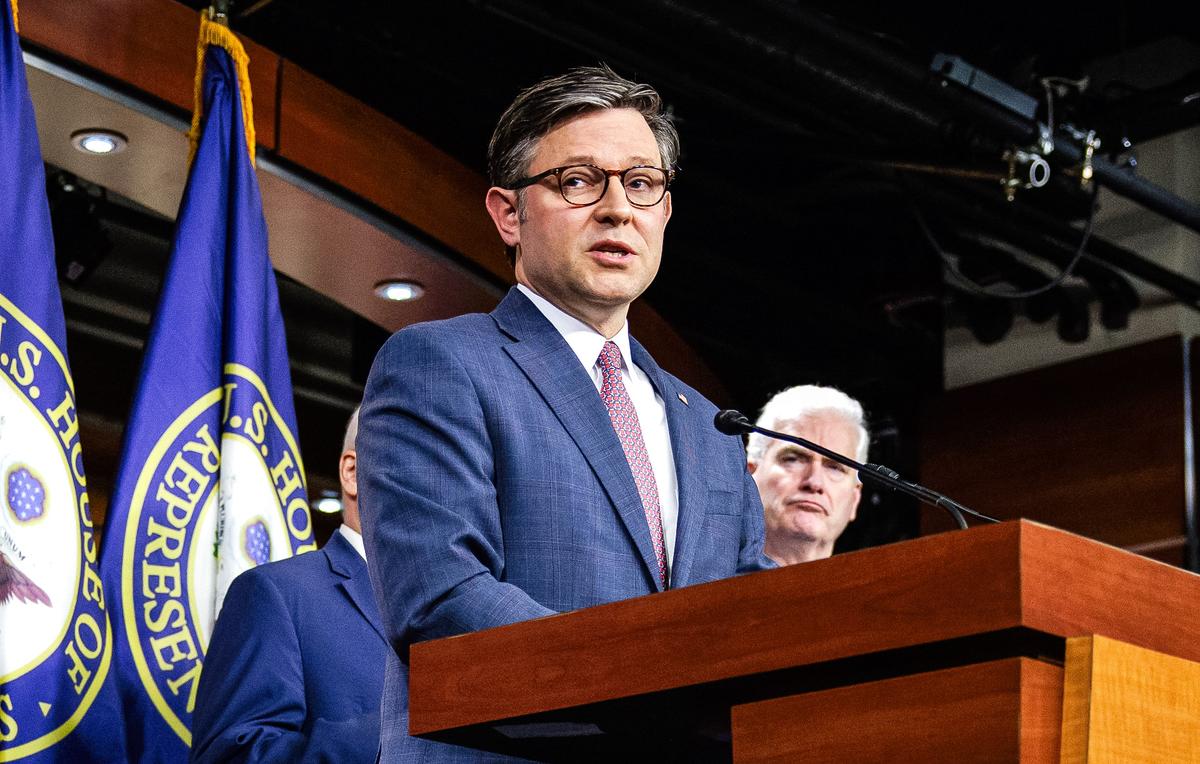 House Conservatives Tank FISA Bill in Blow to Speaker Johnson