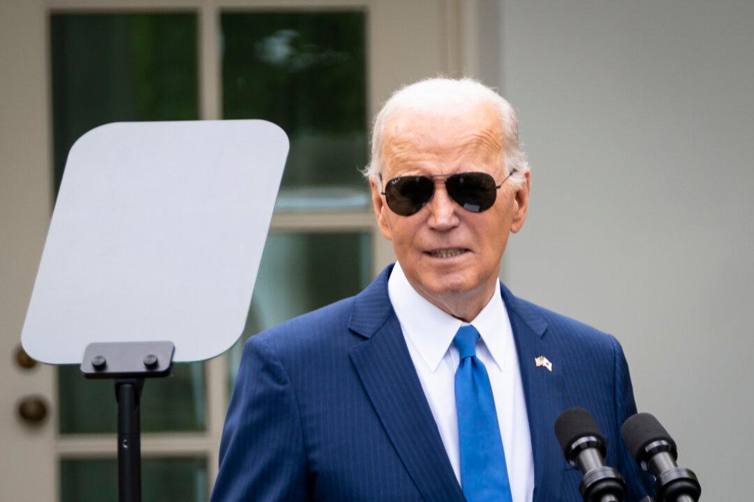 Biden Admin to Exclude Avian Influenza, COVID-19 From Risky Research Rules