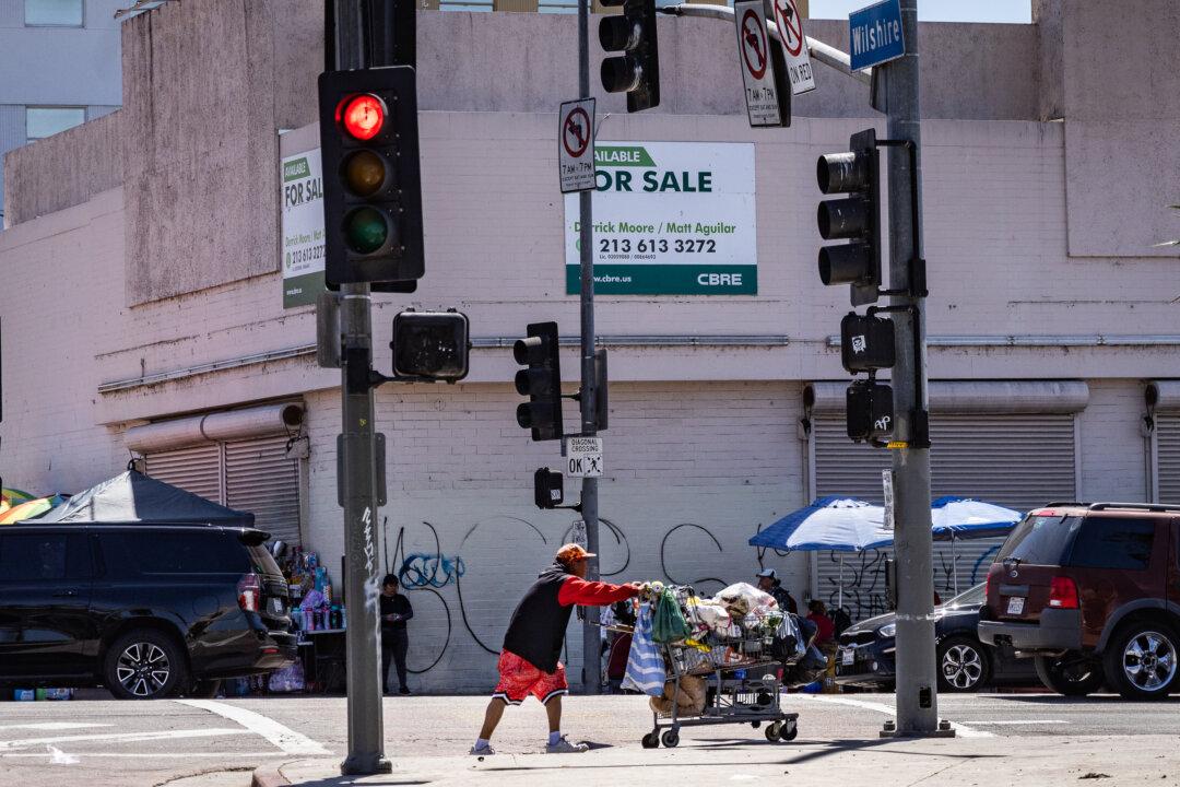 Los Angeles City Council Demands Answers After Homeless ‘Dumping’