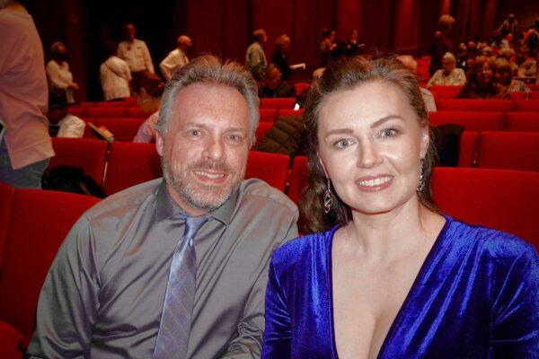 Francis Phillips (L) and Tamar Searlese at Shen Yun's evening show at the Popejoy Hall on April 10, 2024. (Sonia Wu/The Epoch Times)