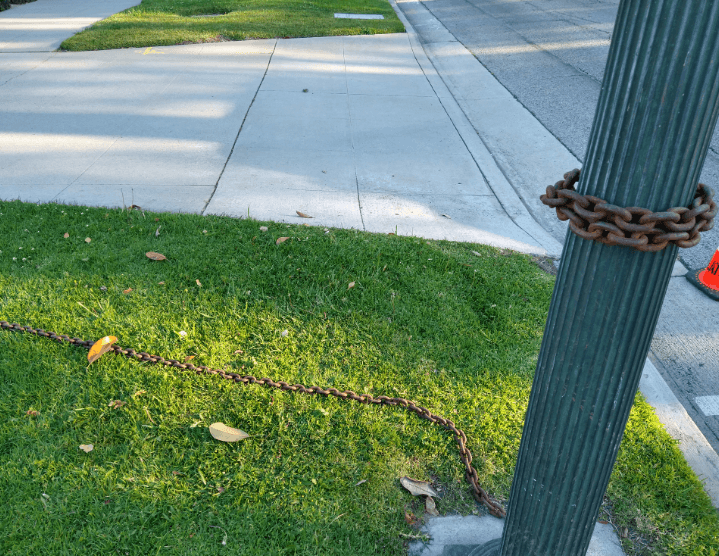 Thieves Target Vintage Bronze Light Poles in Pasadena