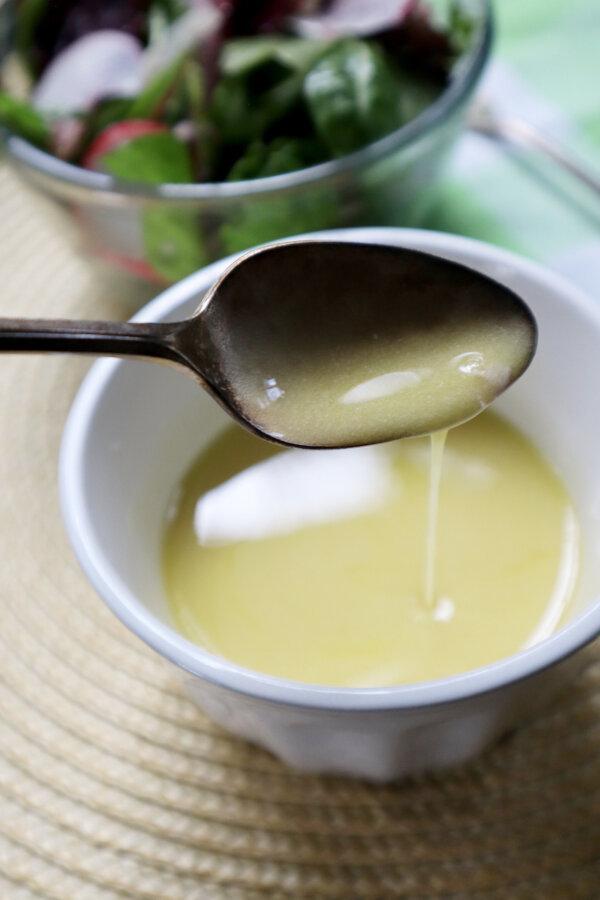 You only need five everyday ingredients to make a foolproof vinaigrette. (Gretchen McKay/Pittsburgh Post-Gazette/TNS)