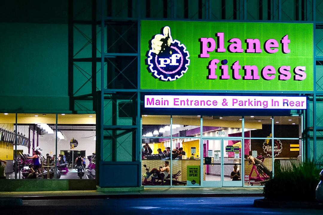 Dozens of Planet Fitness Locations Receive Bomb Threats Over Transgender Locker Room Policy