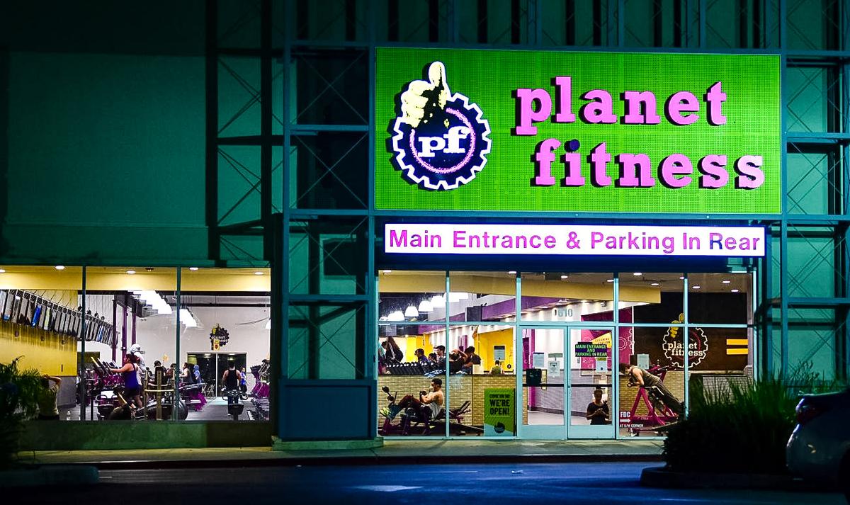 Dozens of Planet Fitness Locations Receive Bomb Threats Over Transgender Locker Room Policy