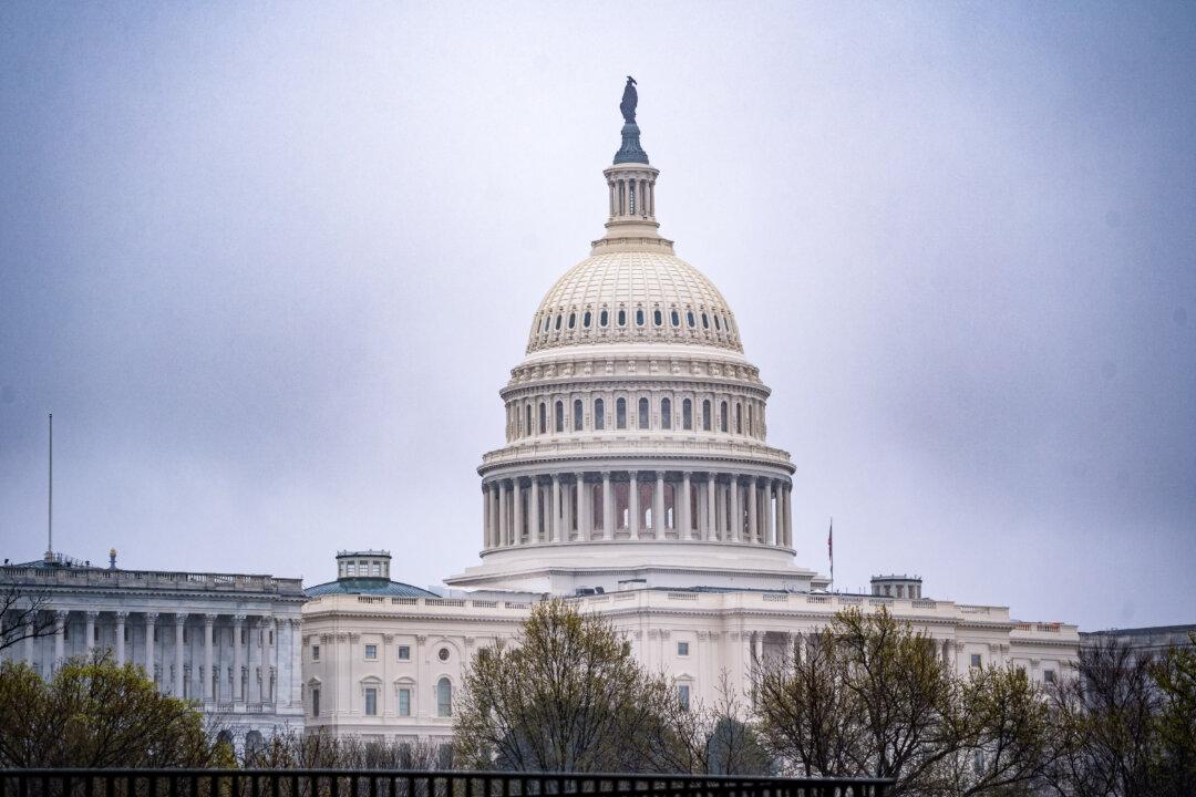 House Passes Revised FISA Bill Without Warrant Requirement