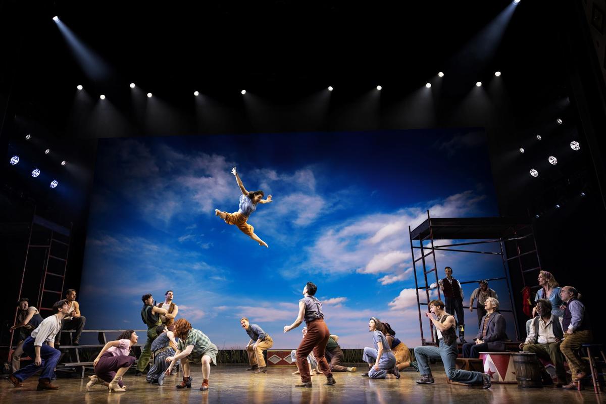 ‘Water for Elephants’: Circus Acts, Love, and Adventure