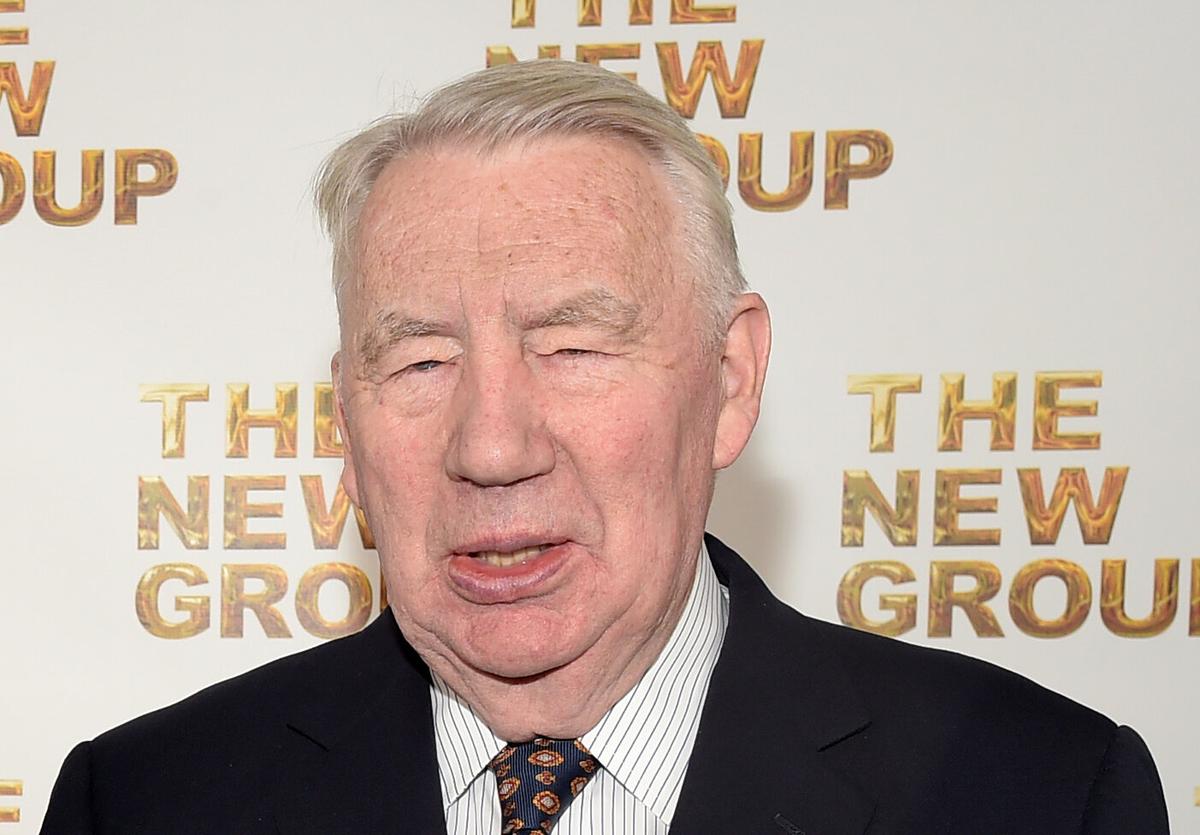 ‘PBS NewsHour’ Co-Founder and Co-Anchor Robert MacNeil Dies at 93