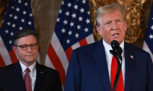 Trump Says âI Stand With the Speakerâ as Johnson Faces Ouster Threat