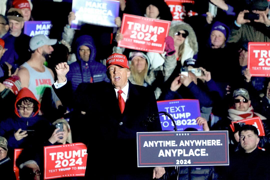 Trump Blasts ‘Communist’ NY Case at Rally Ahead of Criminal Trial