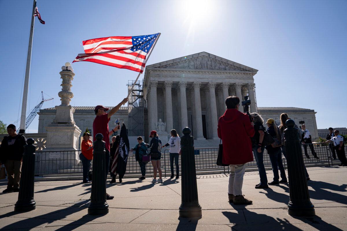 The U.S. Supreme Court, ahead of hearing arguments in a case that could affect the prosecution of January 6 defendants, including former President Donald Trump, in Washington on April 16, 2024. (Madalina Vasiliu/The Epoch Times)