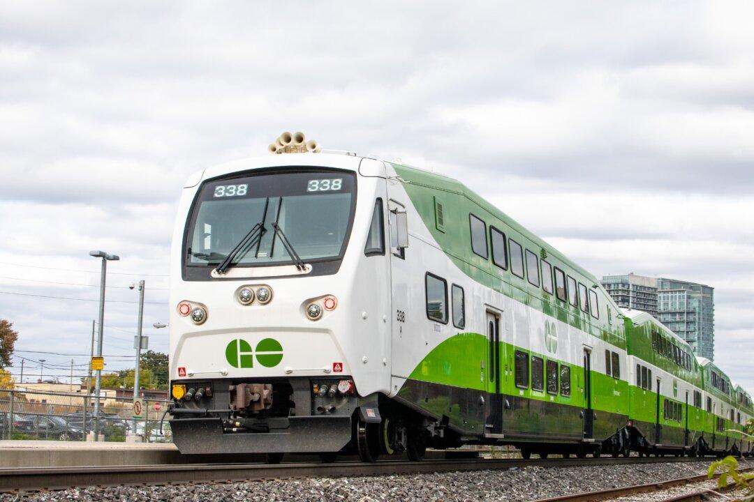 Ontario to Add Over 300 Weekly Trips to GO Transit in GTA