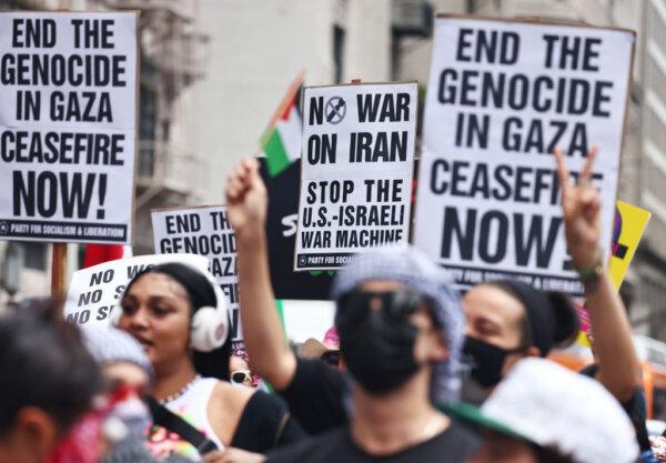 Pro-Palestinian demonstrators call for a permanent ceasefire in the war in Gaza, in Los Angeles on April 15, 2024. (Mario Tama/Getty Images)