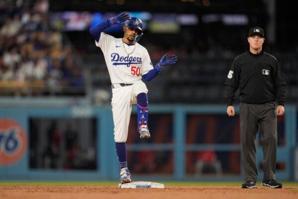 Betts’ Five Hits Spark Dodgers’ Victory Over Nationals