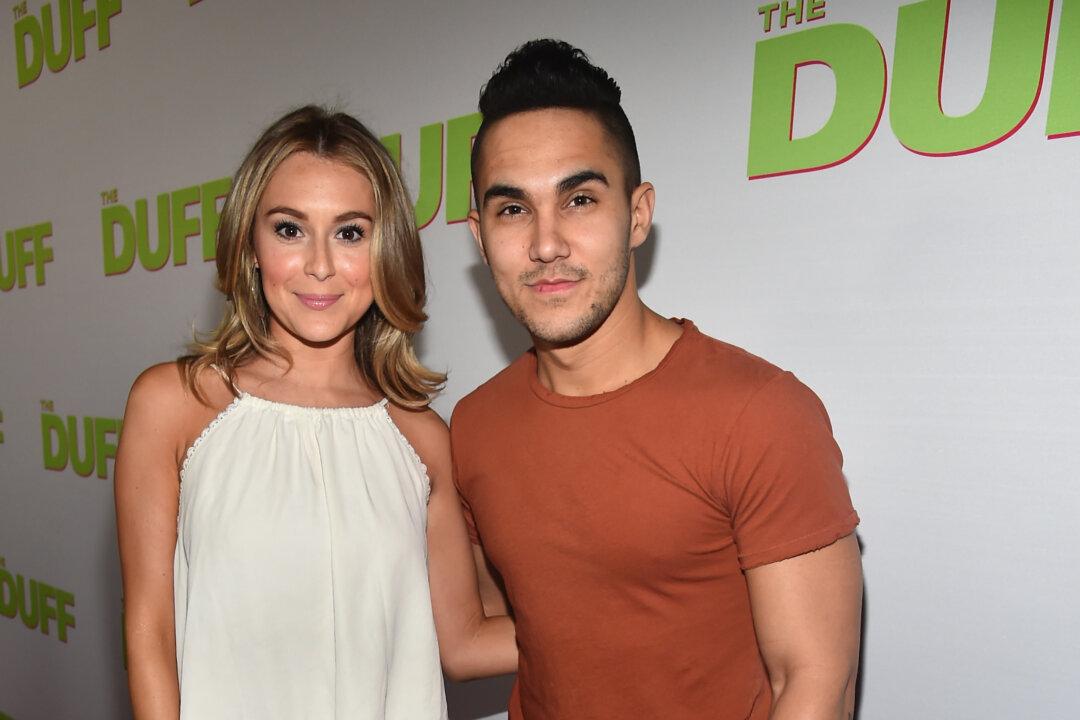 Actors Alexa and Carlos PenaVega Say They Have ‘Found Peace’ in God Following Stillbirth of Daughter