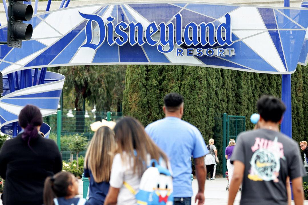 Anaheim Approves Disneyland’s $1.9 Billion Expansion Plans