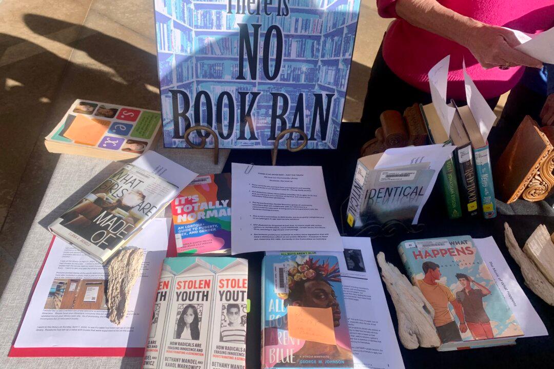 Huntington Beach Residents Raise Awareness About ‘Inappropriate’ Books in Kids’ Section of Libraries
