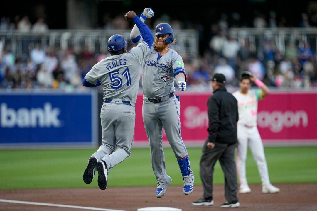 Justin Turner’s Homer, RBI Single Highlight Blue Jays’ 5–1 Win Over the Padres