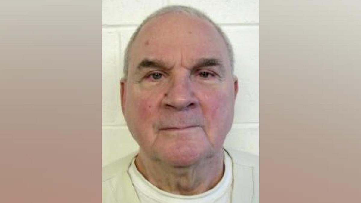 Rabbi Serving 30 Years to Life in His Wife’s Contract Killing Has Died, Prison Officials Say