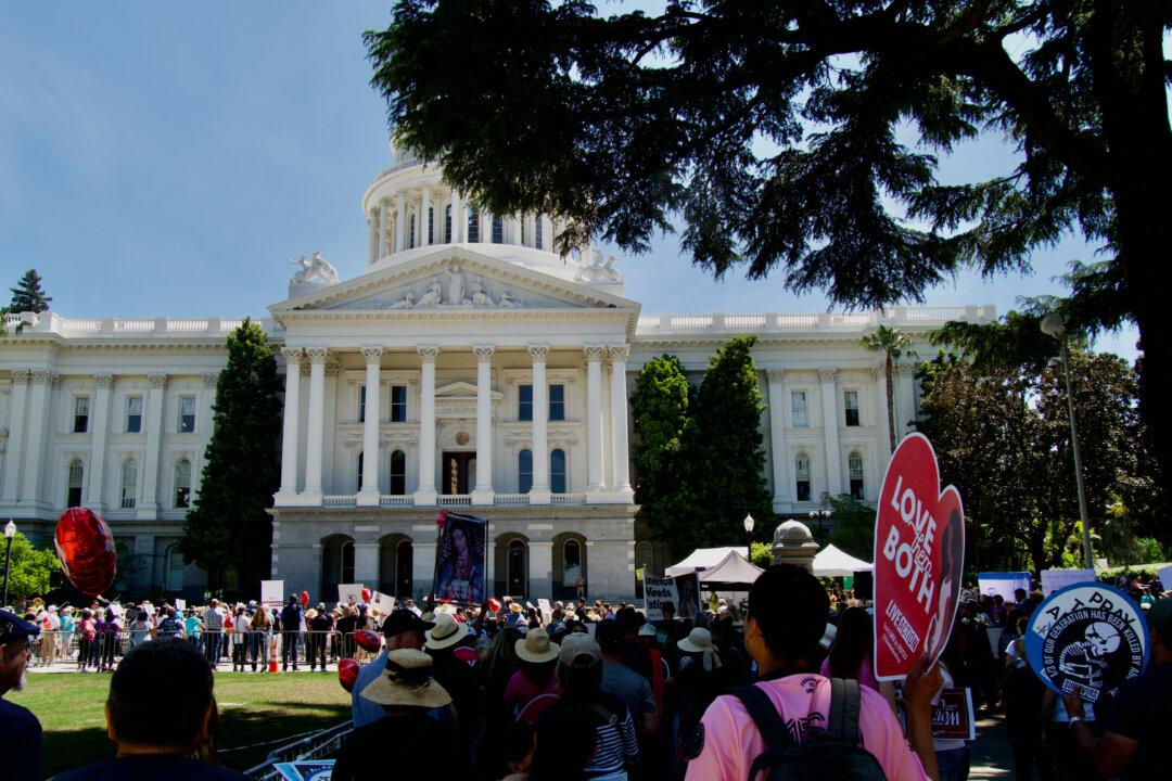 Thousands Gather at California’s Capital for the 4th Annual March for Life Rally