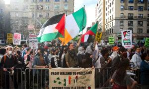 Anti-Israel Protests Continue at Columbia University Over the Weekend