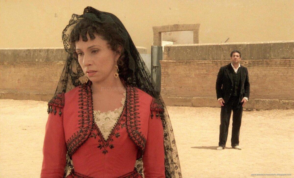 Carmen (Julia Migenes-Johnson) is confronted by Don José (Plácido Domingo), in "Carmen." (Columbia Tristar)