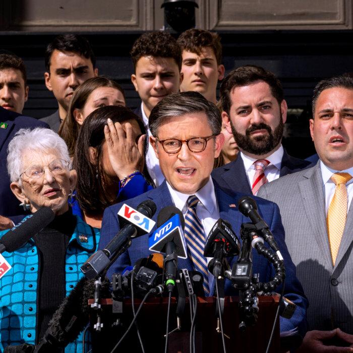 ‘Go Back to Class,’ Speaker Johnson Tells Protesting Students at Columbia University