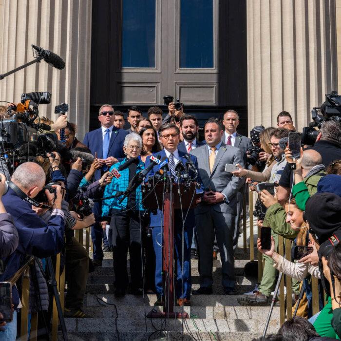 Columbia University Students React to House Speaker Mike Johnson’s Campus Visit
