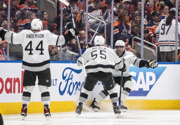 Kopitar’s Overtime Goal Draws Kings Even in Playoff Series With Oilers