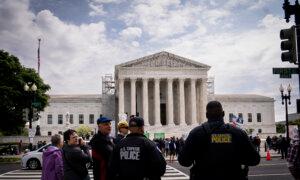 Supreme Court Likely to Send Trump Immunity Case Back to District Court: Experts