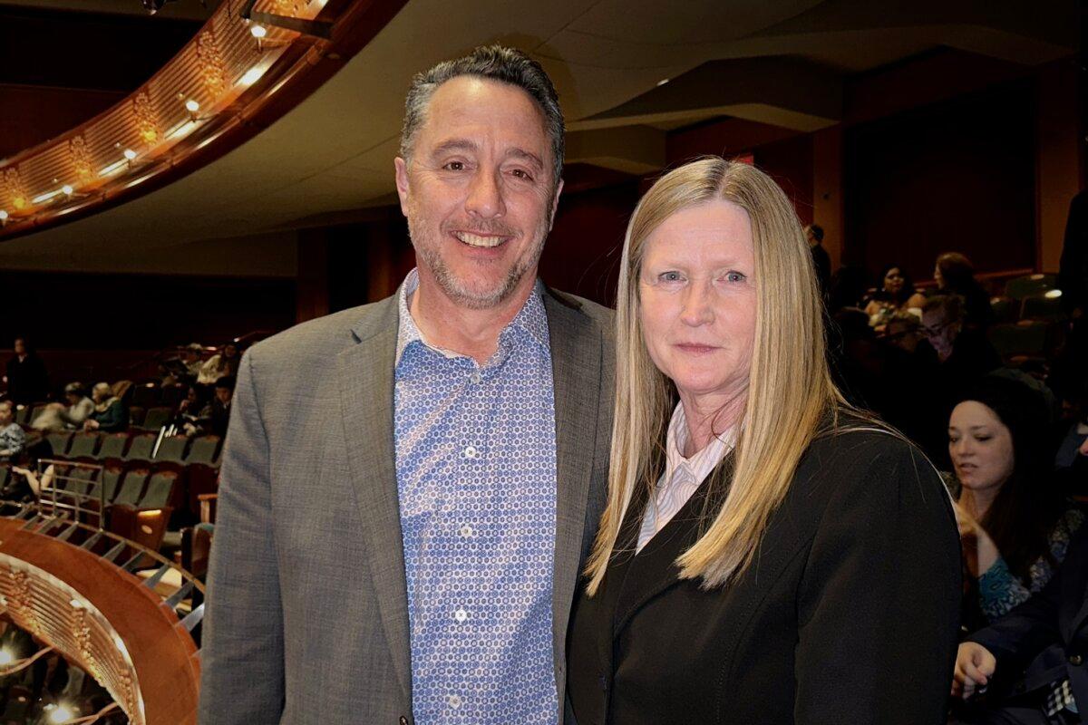 Jim and Julie Maywalt at Shen Yun Performing Arts at the New Jersey Performing Arts Center on April 25, 2024. (Sharon Lin/The Epoch Times)
