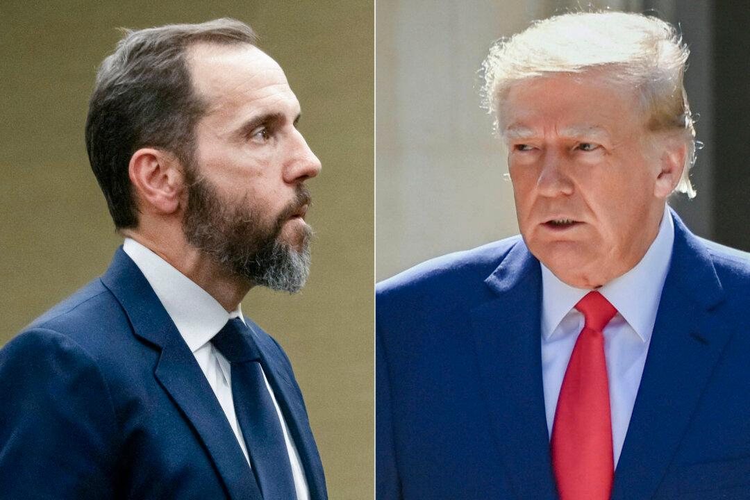 Jack Smith Hands Over 450 Pages to Trump’s Lawyers