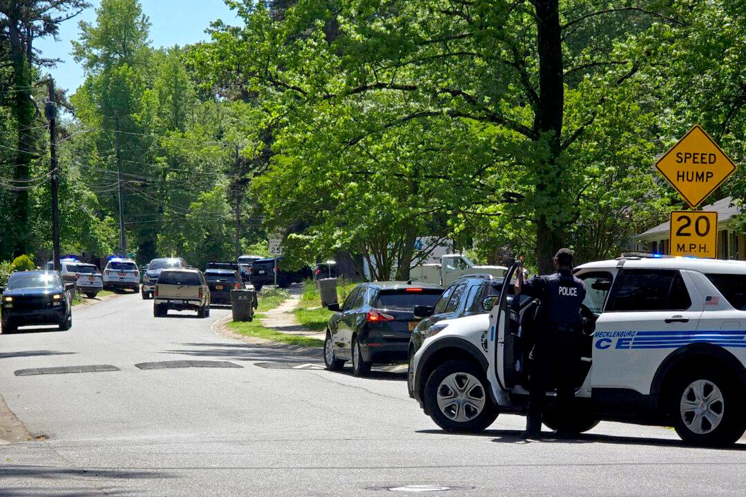 4 Officers Killed in North Carolina Were at Disadvantage as Shots Rained From Above, Police Say