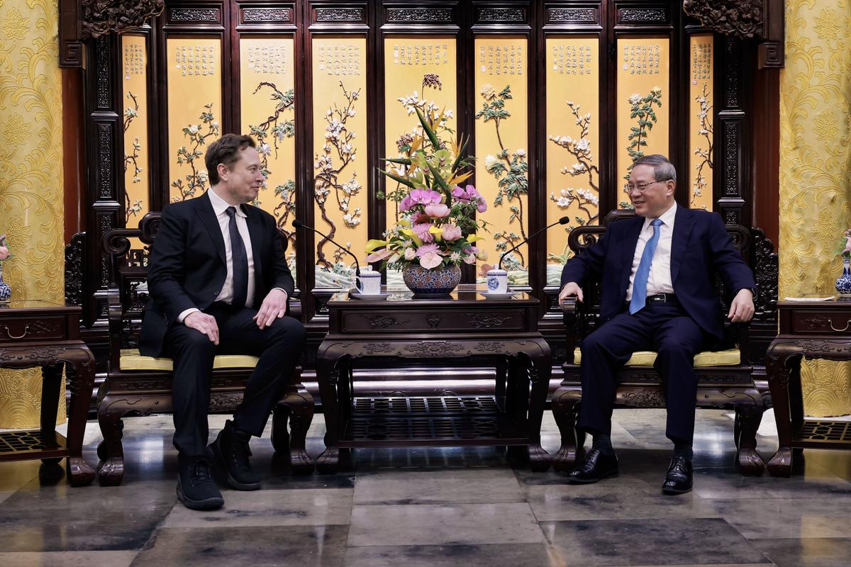 Elon Musk Concludes China Visit as Tesla Passes Data Security Requirements