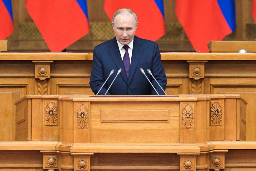 Russia’s Putin Sworn in for Fifth Term, Reiterates Call for ‘Multipolar World Order’