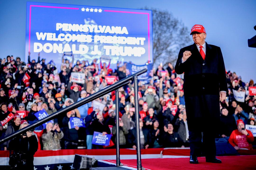 Trump to Use Day Off From Trial to Campaign in Battleground States