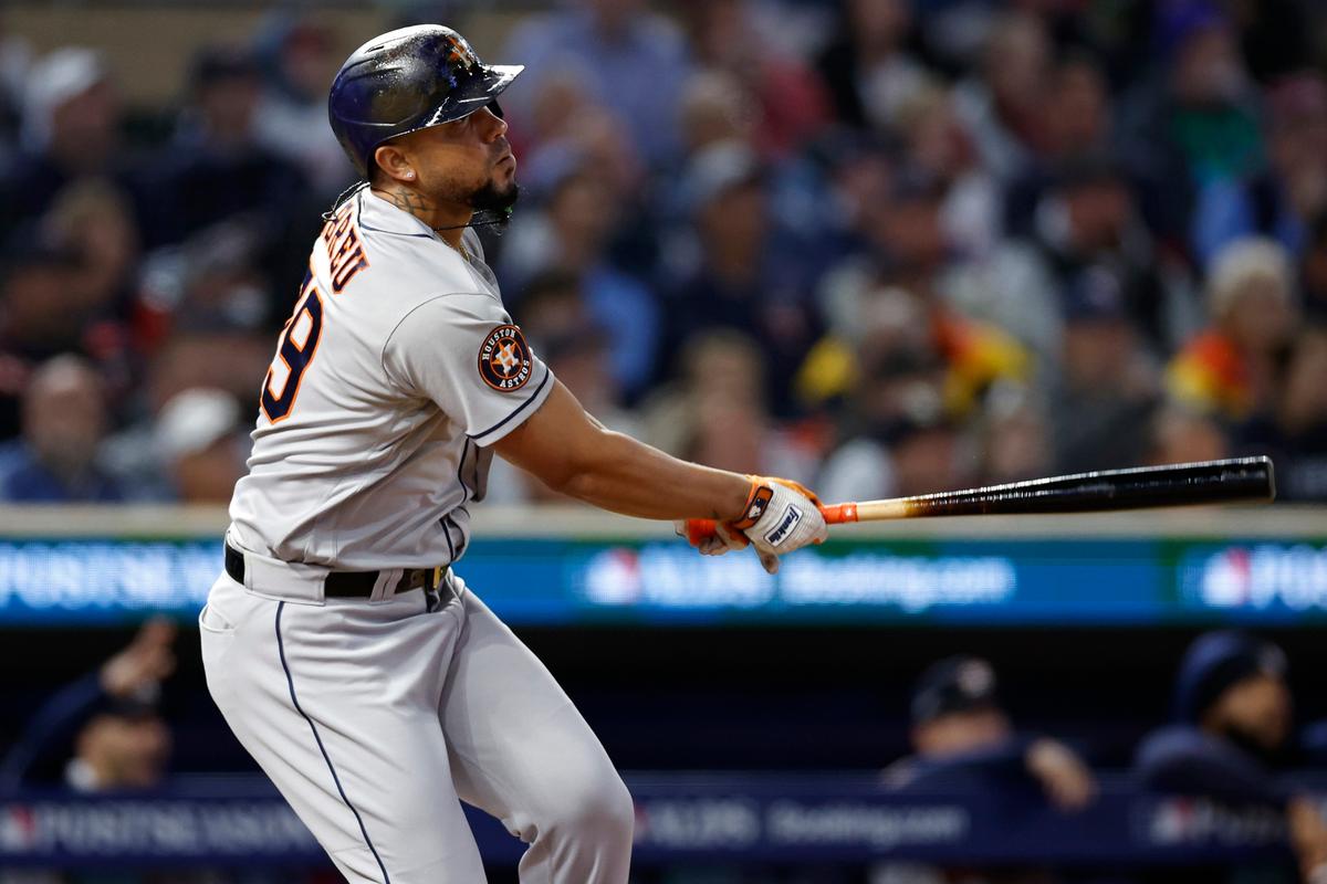 2020 AL MVP José Abreu Headed to Minors Amid Struggles