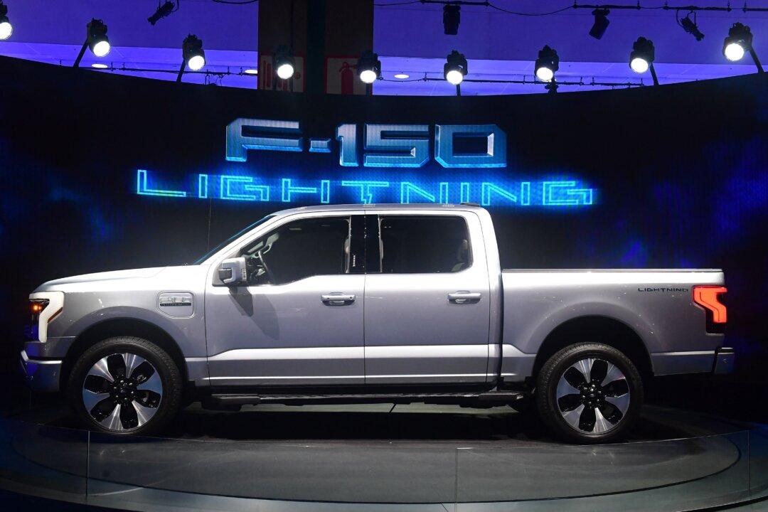 Ford to Pause F-150 Lightning Production, Reports Strong 3rd-Quarter Results