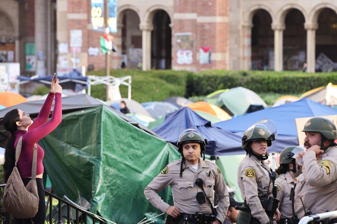 Trump Admin Wants $1 Billion Settlement With UCLA