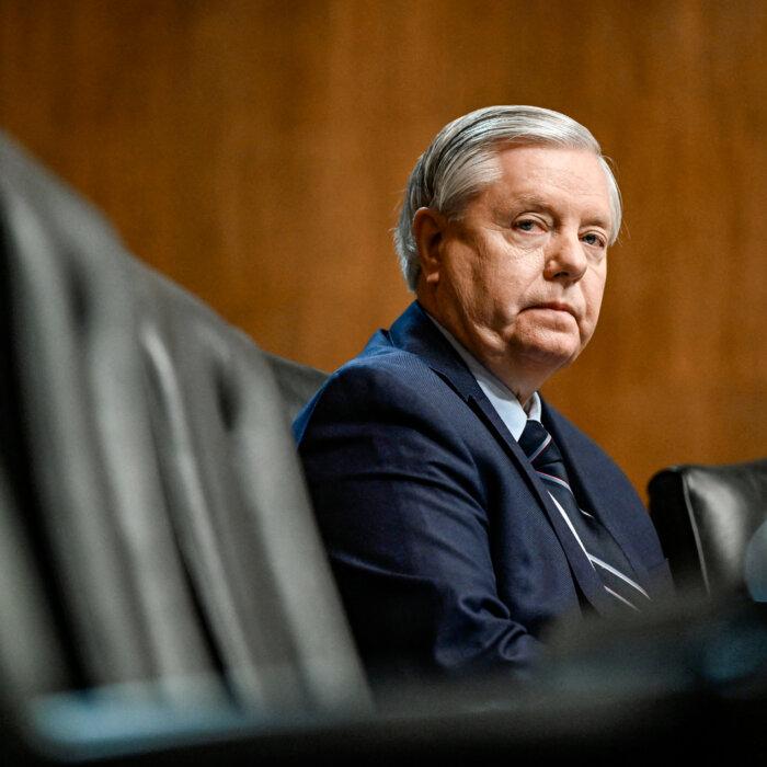 Lindsey Graham Says FBI in Possession of His Phone After Possible Hack
