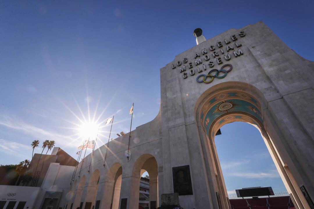 USC Announces Plans for Graduation Party at Coliseum