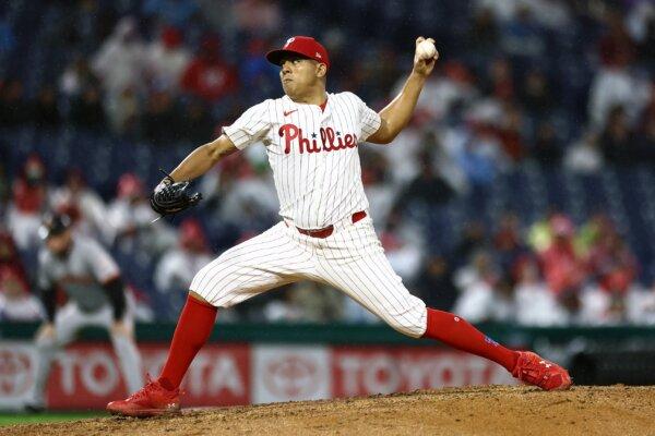 Suárez Has Strong 6-inning Outing as the Streaking Phillies Rout the Giants 14–3
