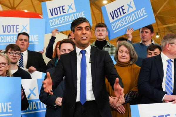 Sunak Points to Hung Parliament and Admits Tories May Lose Election