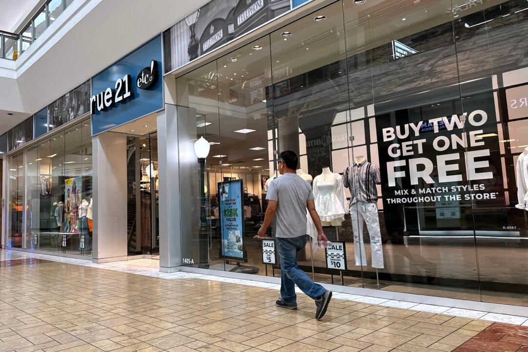 Rue21 Files for Bankruptcy, Closing Over 540 Stores