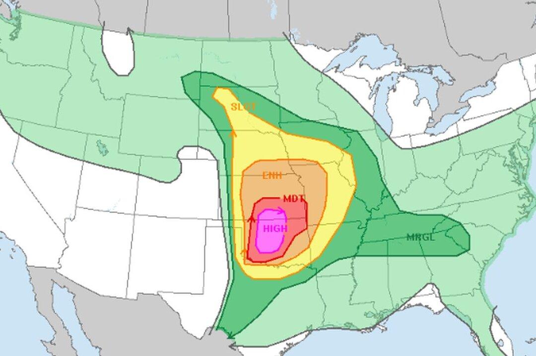 Rare ‘High Risk’ severe weather threat covers Oklahoma, Kansas ahead of expected tornado outbreak Monday