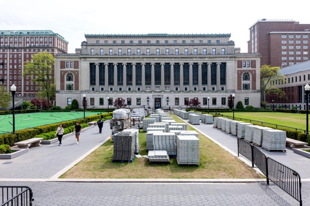 Columbia, USC Begin Protest-Altered Graduations on May 10 Amid Campus Turmoil