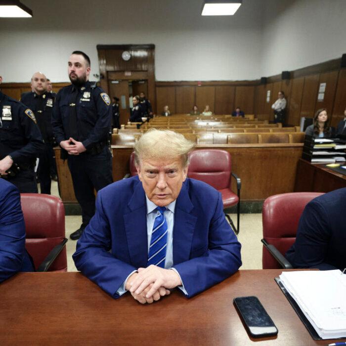 Pictures of Trump Can’t Be Taken Inside Courtroom Any Longer, Court Officer Says