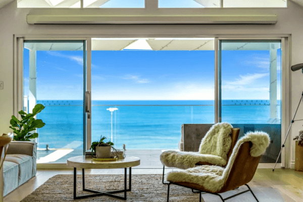 Tamarama surf view. (Courtesy of Luxico)