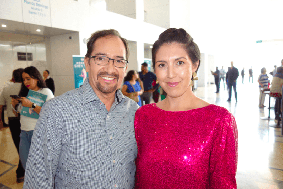 Guadalajara Theatergoers Touched by Shen Yun